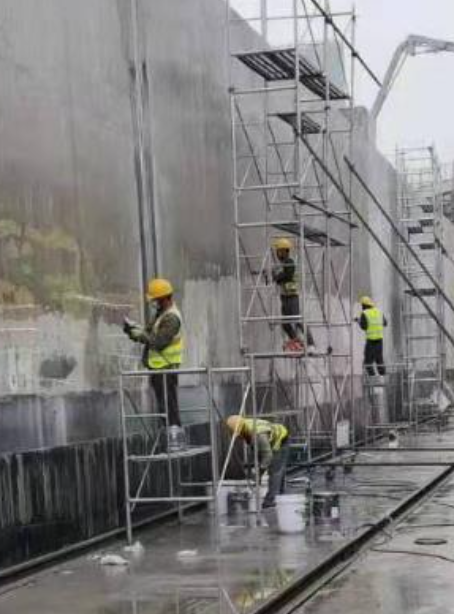 海南球场翻新地面是一个涉及